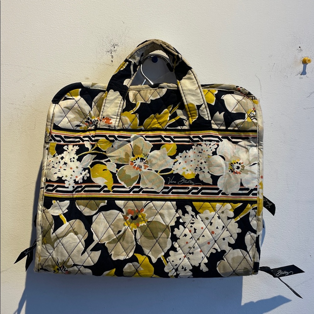 Vera Bradley hanging cosmetic bag dogwood